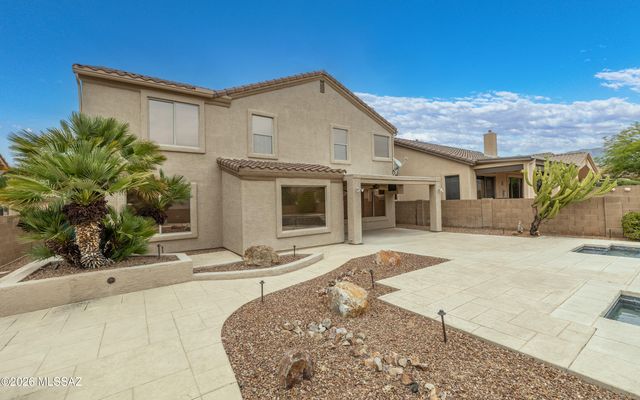 2196 E Rio Vistoso Lane, Oro Valley, AZ 85755