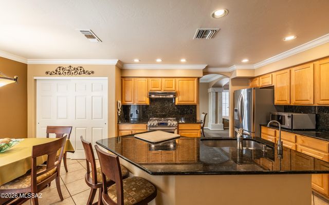 2196 E Rio Vistoso Lane, Oro Valley, AZ 85755
