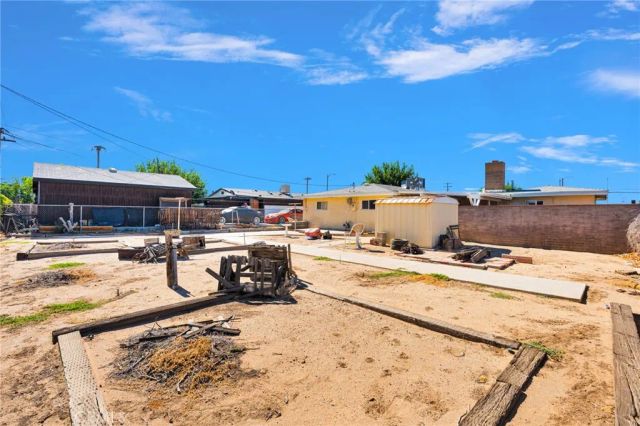 16344 Del Norte, Victorville, CA 92395