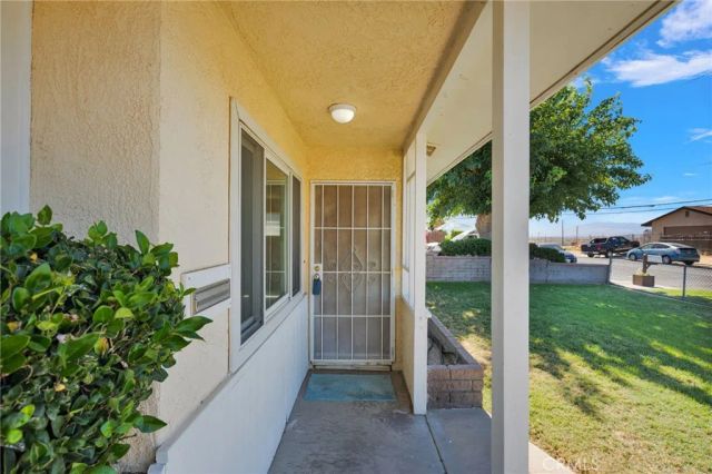 16344 Del Norte, Victorville, CA 92395