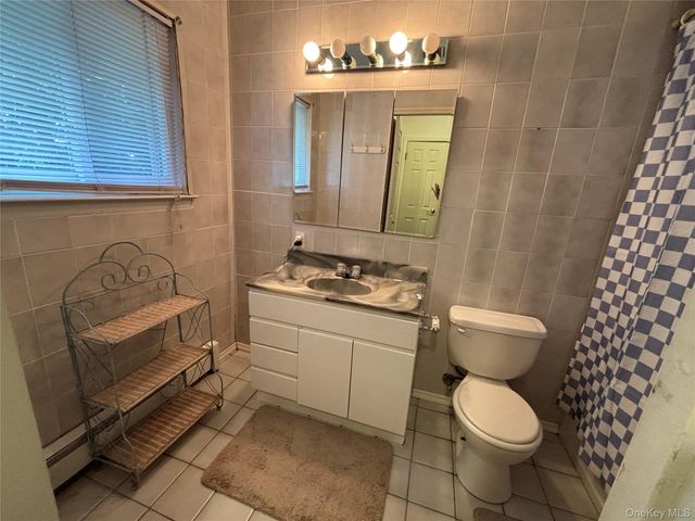 15 Sandy Court, Lake Grove, NY 11755