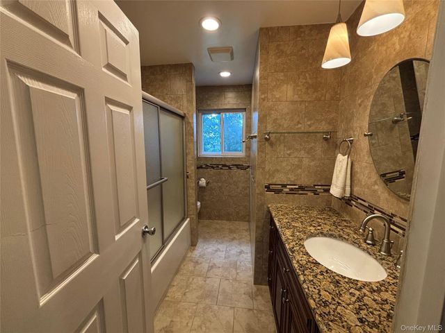 15 Sandy Court, Lake Grove, NY 11755