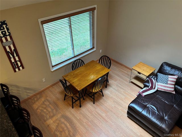 15 Sandy Court, Lake Grove, NY 11755