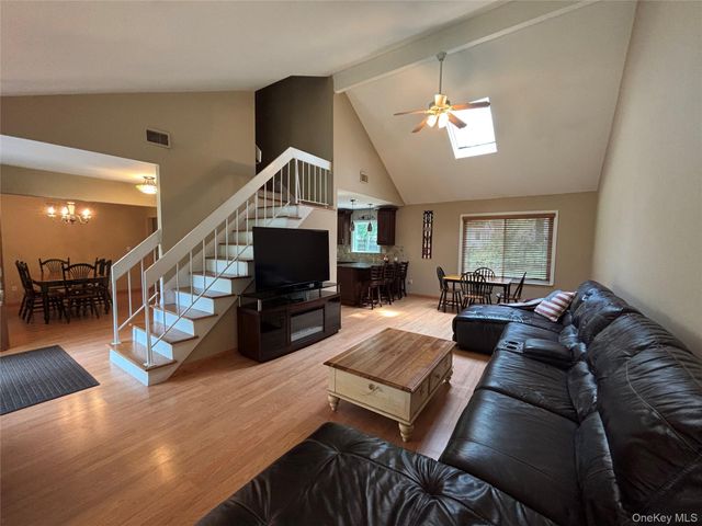 15 Sandy Court, Lake Grove, NY 11755