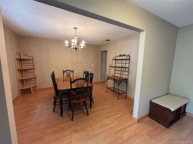 15 Sandy Court, Lake Grove, NY 11755