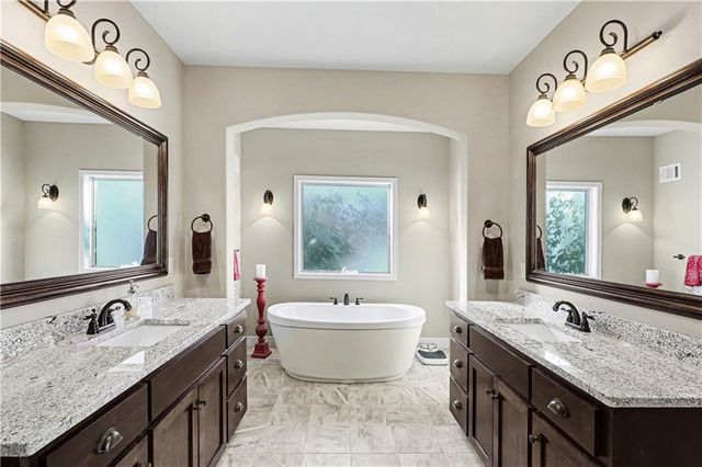 9158 W 178th Terrace, Bucyrus, KS 66013