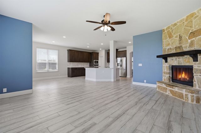 229 Prairie Dog Drive, Godley, TX 76044