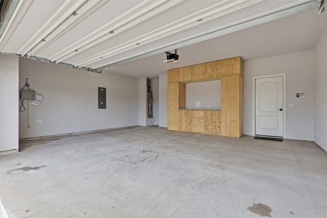 229 Prairie Dog Drive, Godley, TX 76044