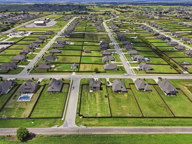 229 Prairie Dog Drive, Godley, TX 76044