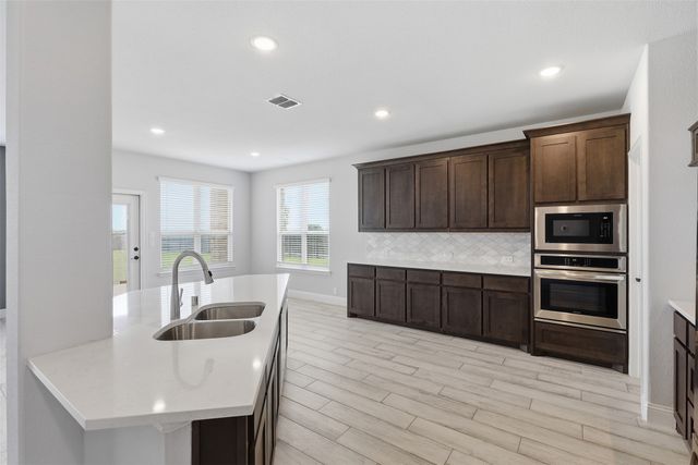 229 Prairie Dog Drive, Godley, TX 76044