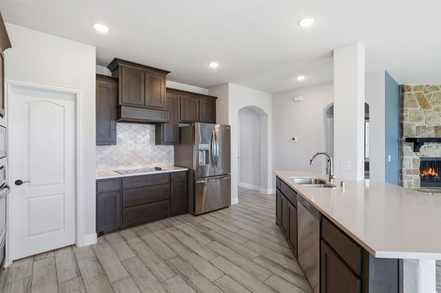 229 Prairie Dog Drive, Godley, TX 76044