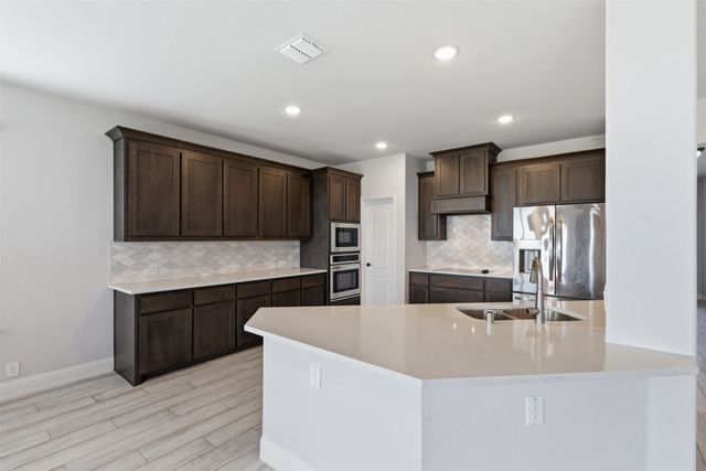 229 Prairie Dog Drive, Godley, TX 76044