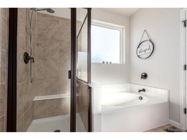 5608 En Joie Pl, Elizabeth, CO 80107