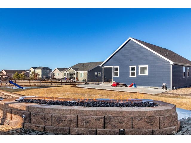5608 En Joie Pl, Elizabeth, CO 80107