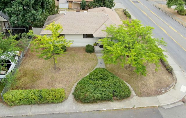 2604 W Crown Ave, Spokane, WA 99205