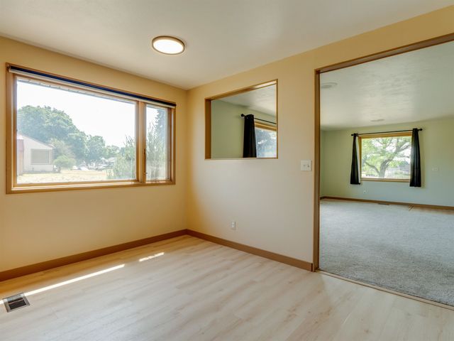 2604 W Crown Ave, Spokane, WA 99205