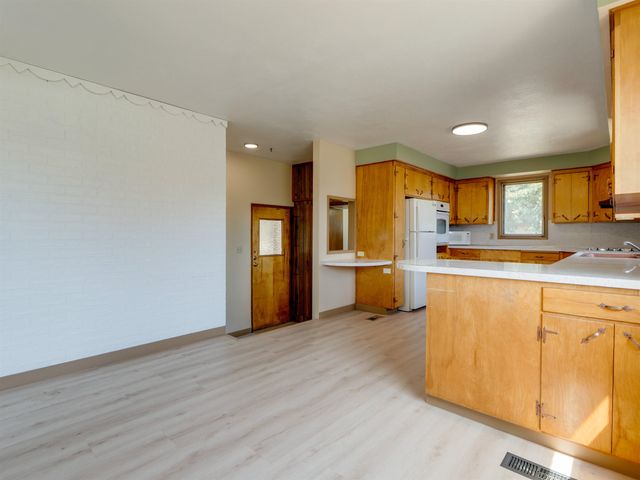 2604 W Crown Ave, Spokane, WA 99205