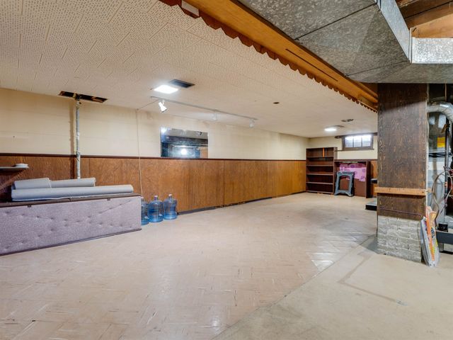 2604 W Crown Ave, Spokane, WA 99205