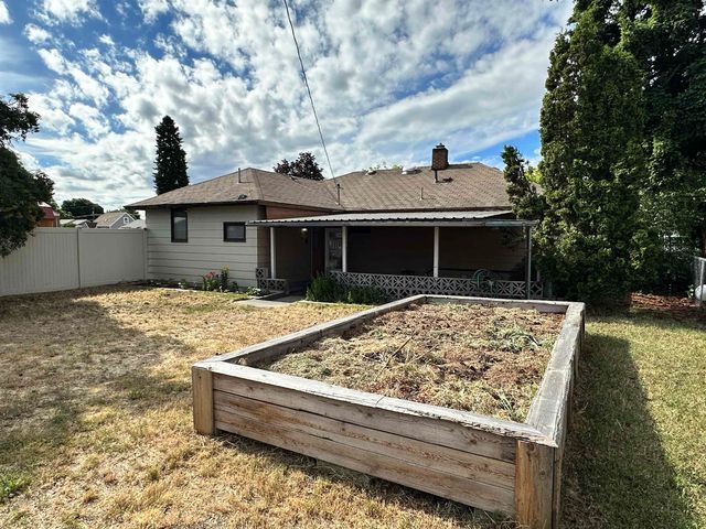 2604 W Crown Ave, Spokane, WA 99205
