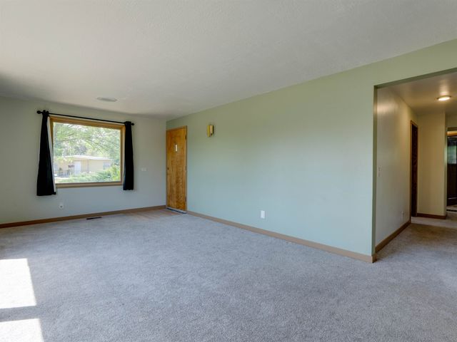 2604 W Crown Ave, Spokane, WA 99205