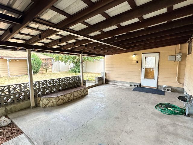 2604 W Crown Ave, Spokane, WA 99205