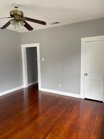 5721 Victor Street, Dallas, TX 75214