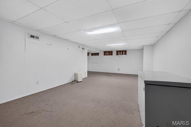 689 Henry Avenue, Ballwin, MO 63011