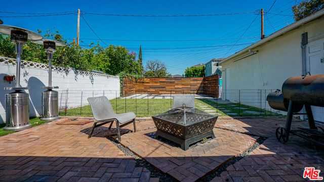 3807 W Clark Avenue, Burbank, CA 91505