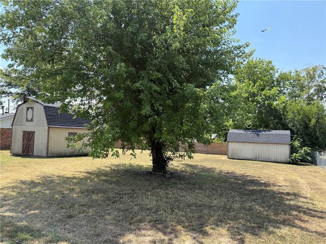 703 NW Ford Lane, Bentonville, AR 72712