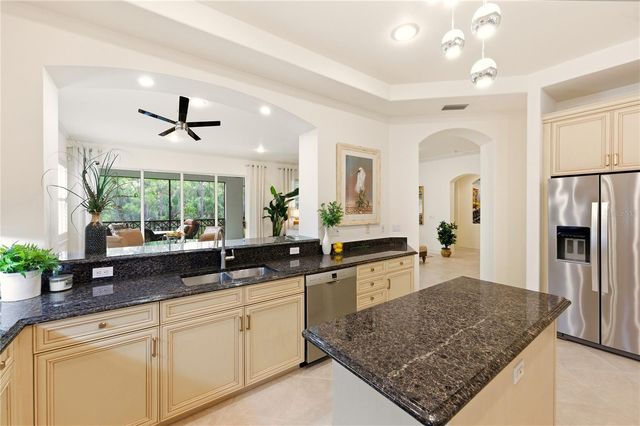 2843 TIBURON BOULEVARD E 7-102, Naples, FL 34109