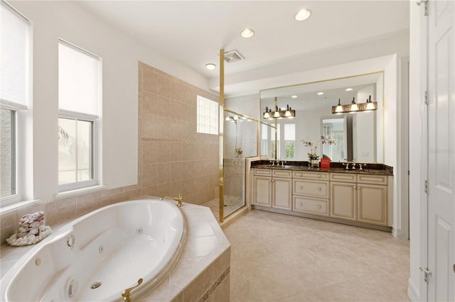 2843 TIBURON BOULEVARD E 7-102, Naples, FL 34109