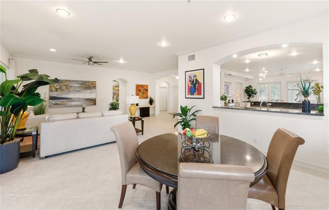 2843 TIBURON BOULEVARD E 7-102, Naples, FL 34109