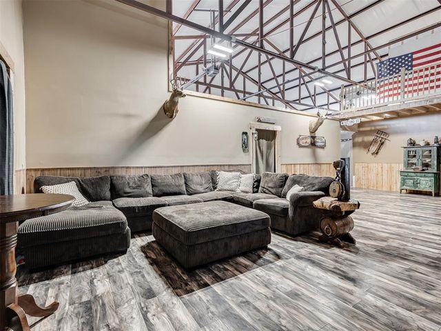 12301 E State Highway 9, Norman, OK 73026