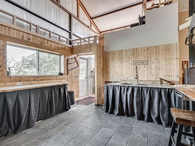 12301 E State Highway 9, Norman, OK 73026