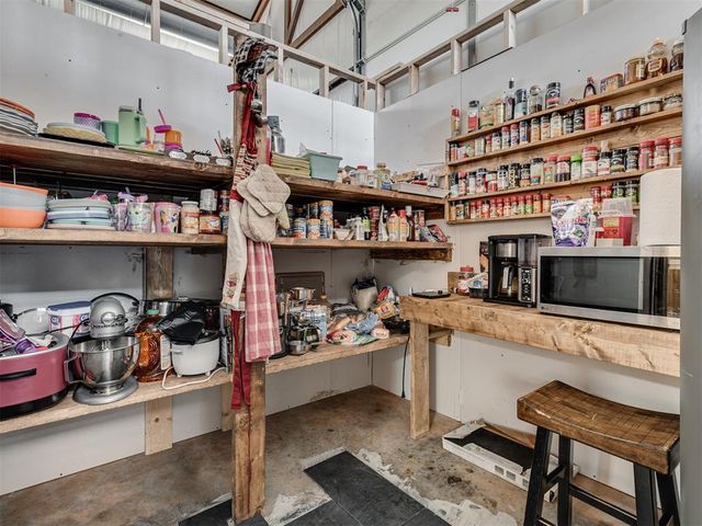 12301 E State Highway 9, Norman, OK 73026