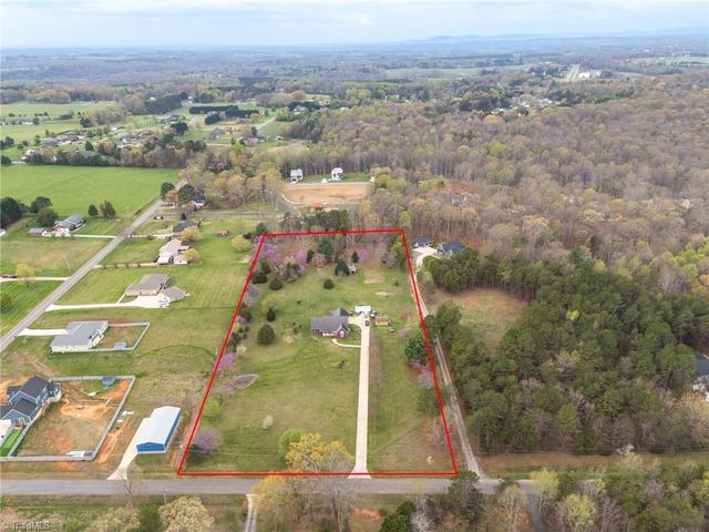 115 Emma Lane, Statesville, NC 28625