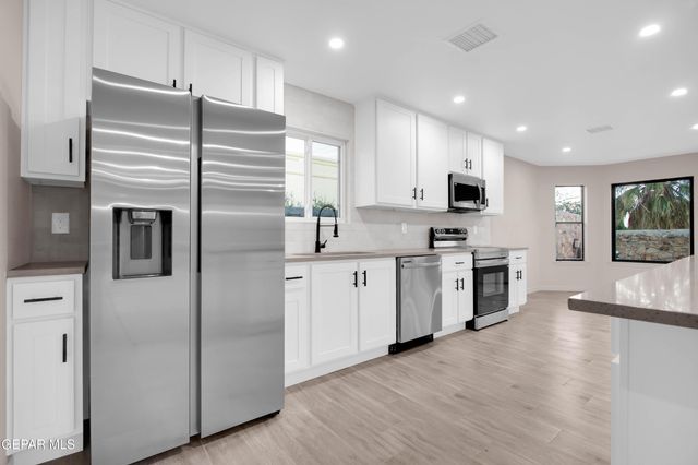 6940 VILLA HERMOSA Drive, El Paso, TX 79912