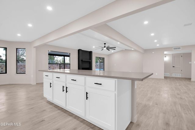 6940 VILLA HERMOSA Drive, El Paso, TX 79912