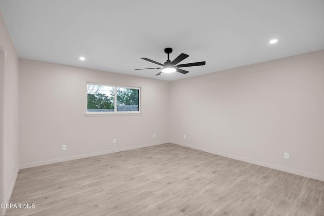 6940 VILLA HERMOSA Drive, El Paso, TX 79912