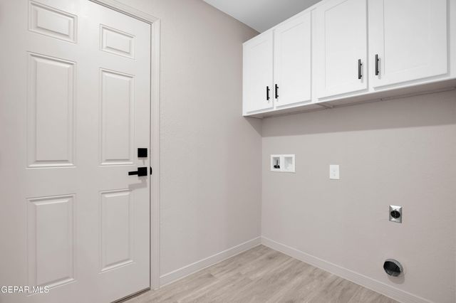 6940 VILLA HERMOSA Drive, El Paso, TX 79912