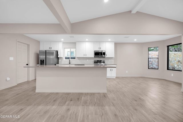 6940 VILLA HERMOSA Drive, El Paso, TX 79912