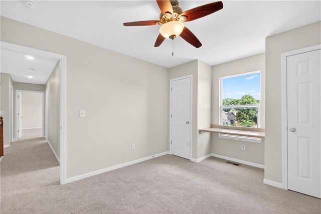 20565 W 220th Terrace, Spring Hill, KS 66083