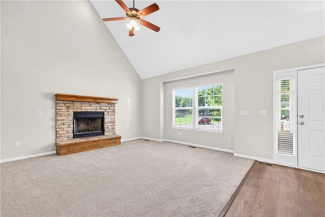 20565 W 220th Terrace, Spring Hill, KS 66083