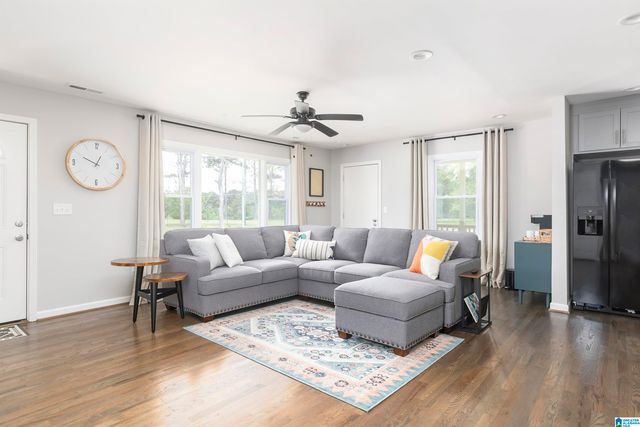 8821 PARKWAY EAST, Birmingham, AL 35206