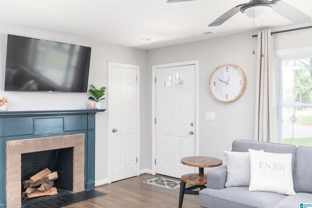 8821 PARKWAY EAST, Birmingham, AL 35206