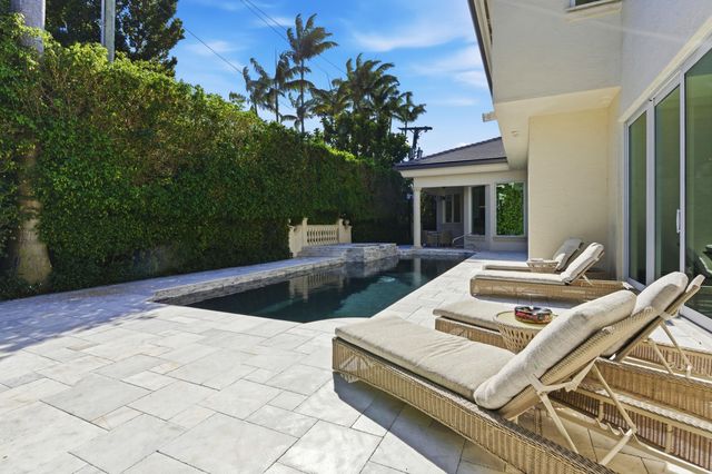 254 Atlantic Avenue, Palm Beach, FL 33480