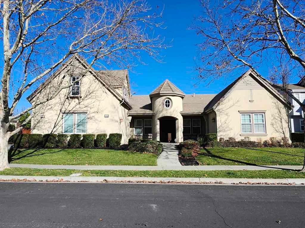 1203 Laguna Creek Ln, Pleasanton, CA 94566