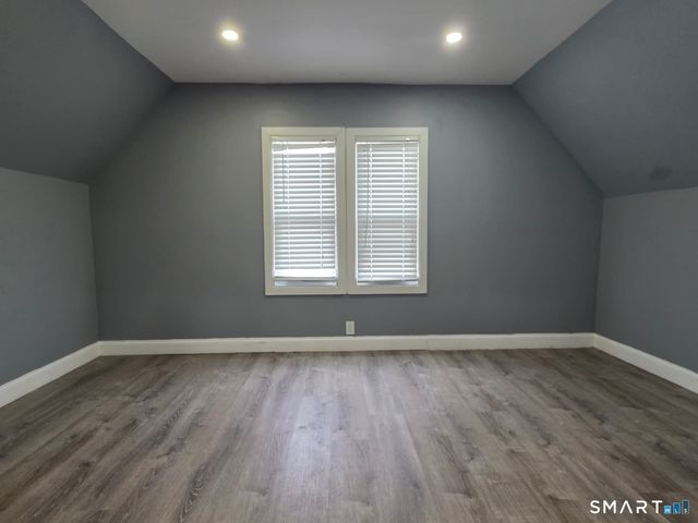 979-981 Hancock Avenue 3, Bridgeport, CT 06605