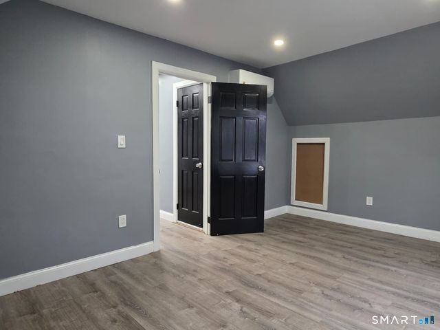 979-981 Hancock Avenue 3, Bridgeport, CT 06605