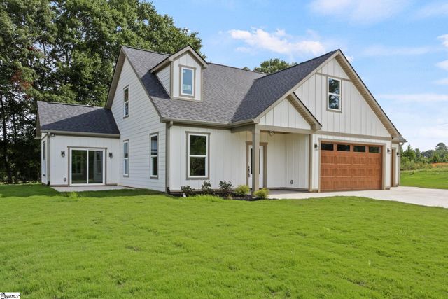 366 Lyman Lake Road, Lyman, SC 29365